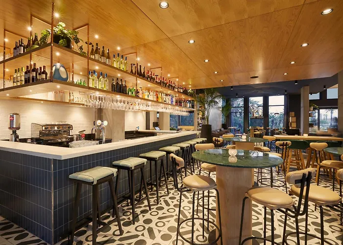 Bridgewater Apartments By Century City Hotels